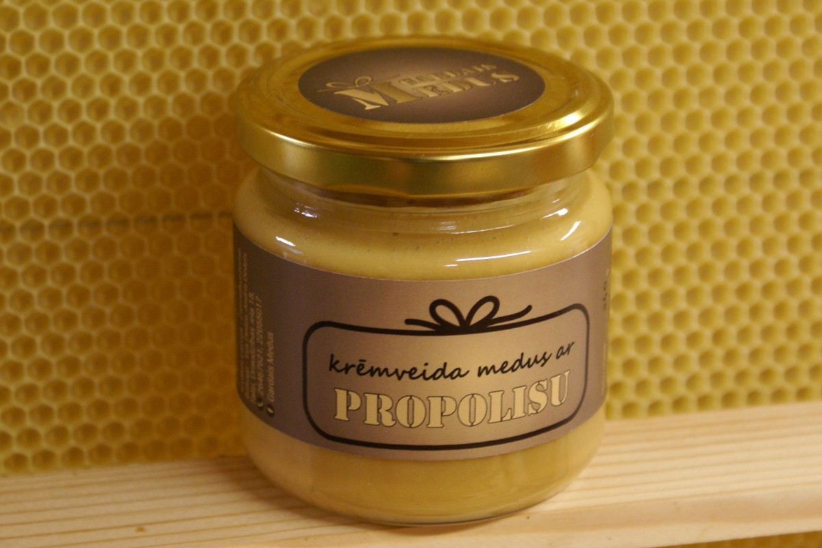 Krēmveida medus ar propolisu 230g
