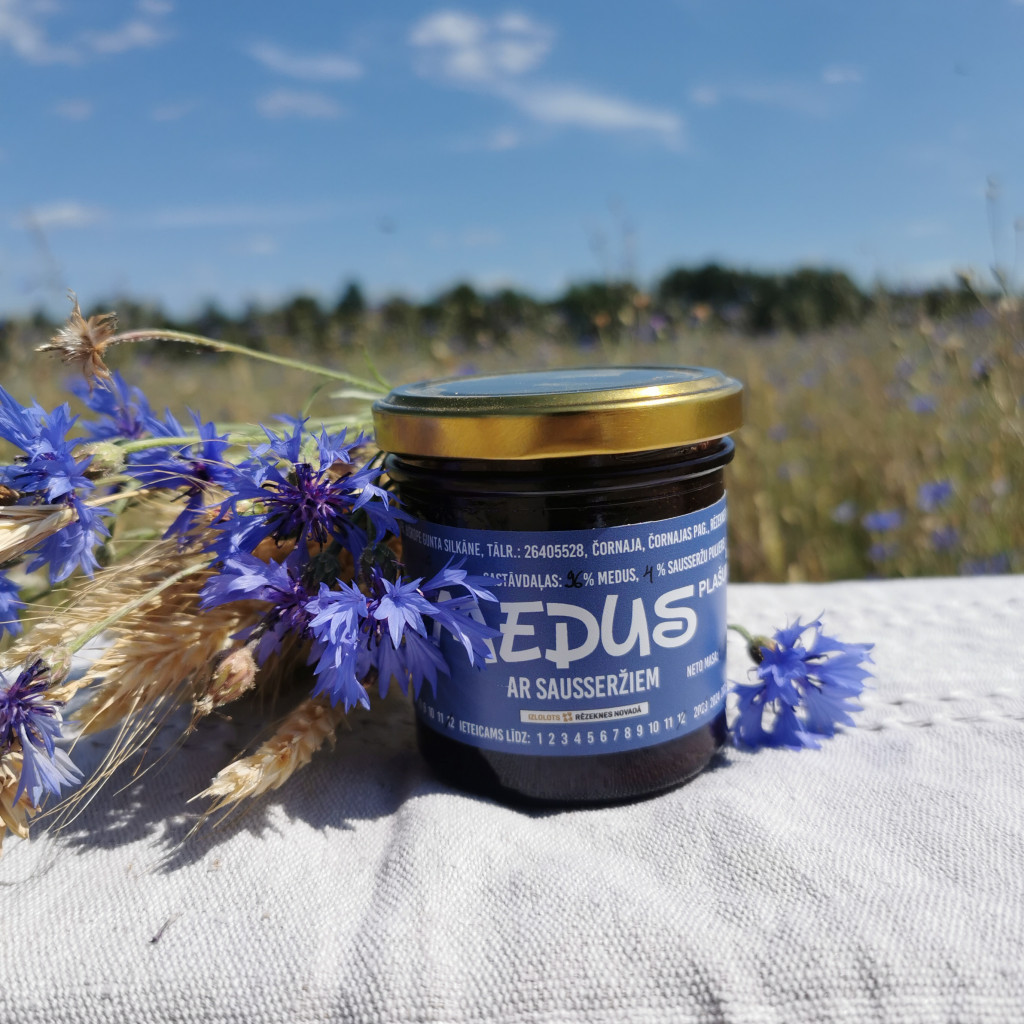 Medus su žemuogėmis