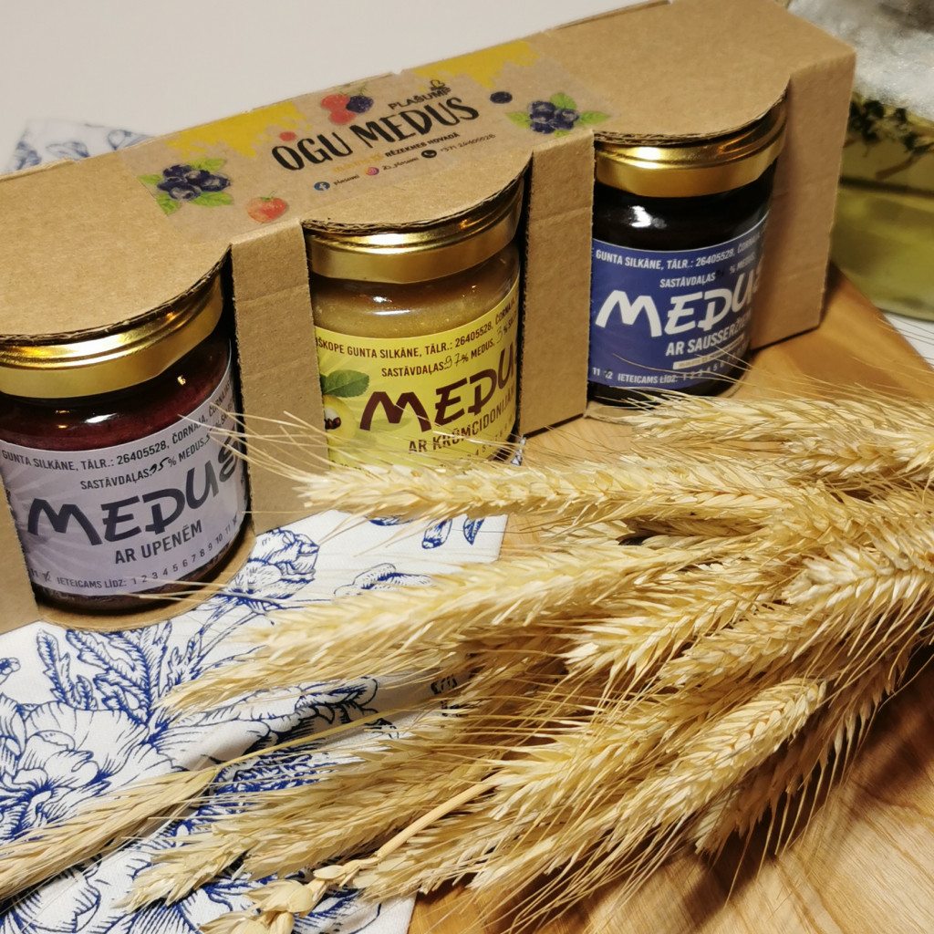 Dāvanu komplekts - ogu medus burciņu izlase (3x150 g)